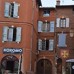 Cadre Exceptionnel Niche Sous Les Toits Dans Le Quartier Historique Albi